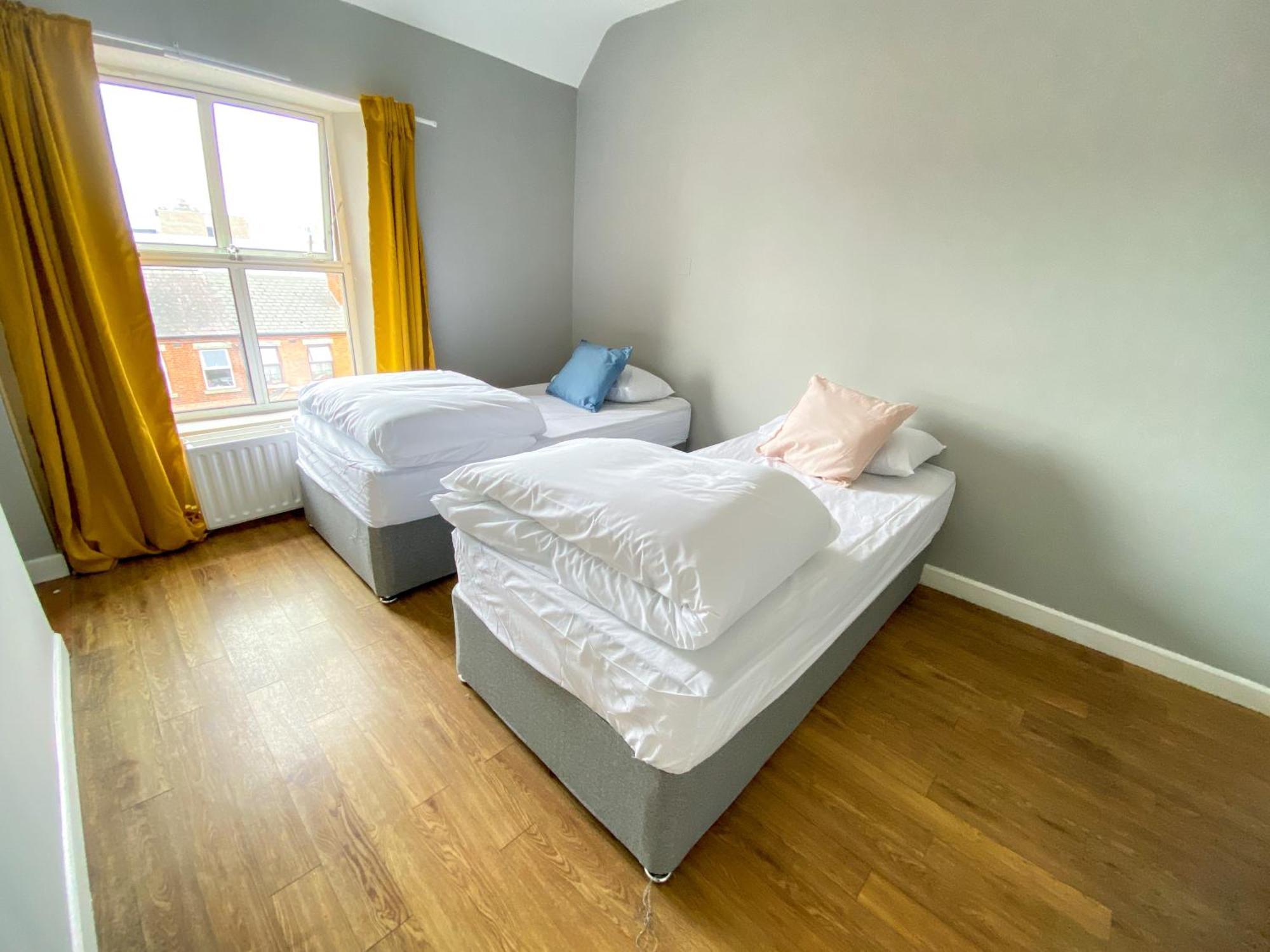 Leevin Hostel Mountjoy Dublin Exterior photo